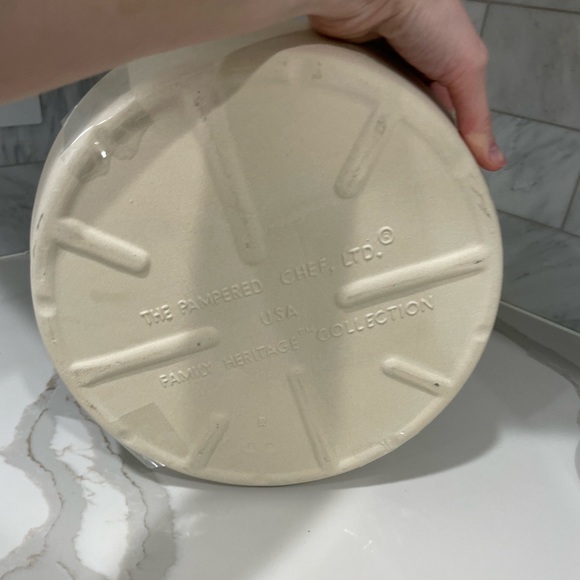 PAMPERED CHEF 11" Deep Dish Baker 1390 Family Heritage Collection NEW - Picture 6 of 6
